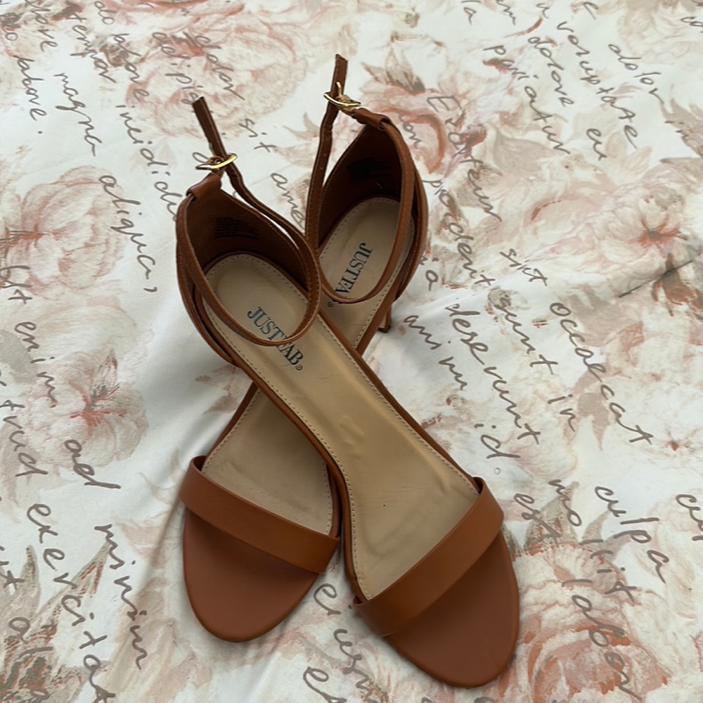 Just Fab sz 10 sandal